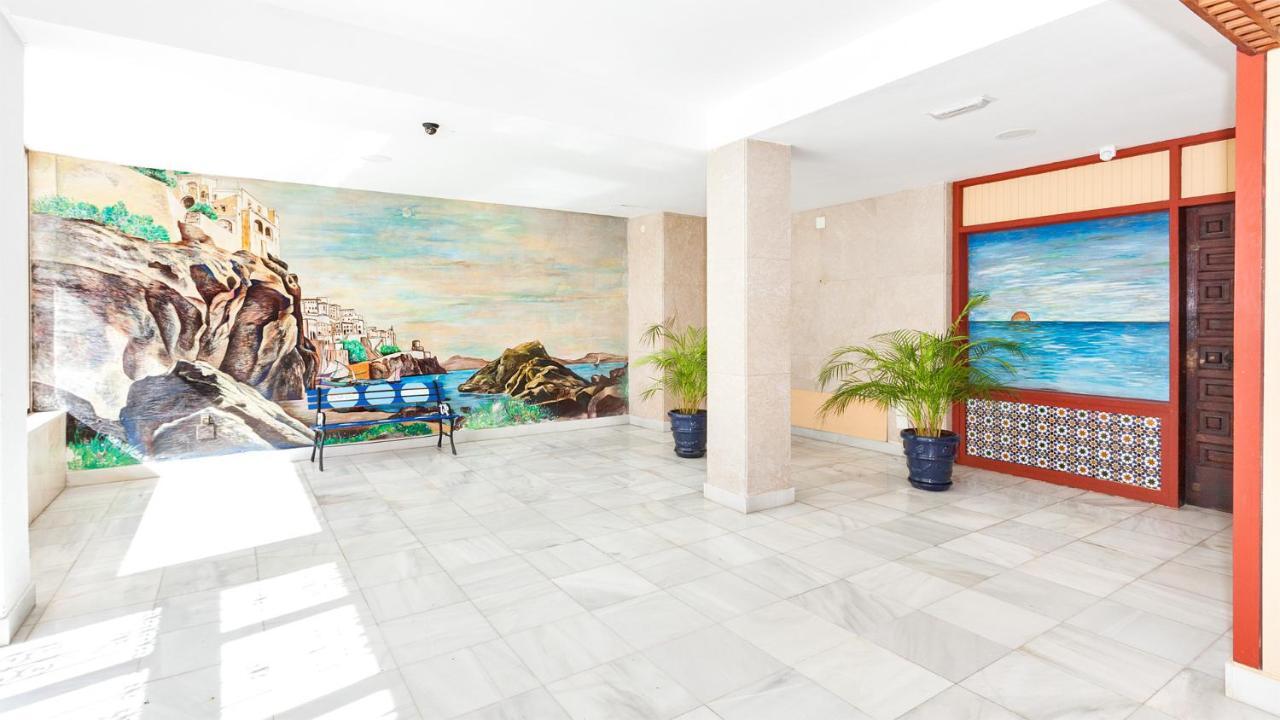 Apartment With Sea View 베날마데나코스타 외부 사진