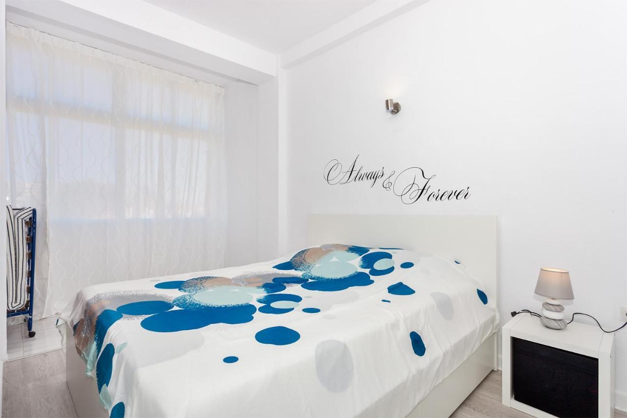 Apartment With Sea View 베날마데나코스타 외부 사진